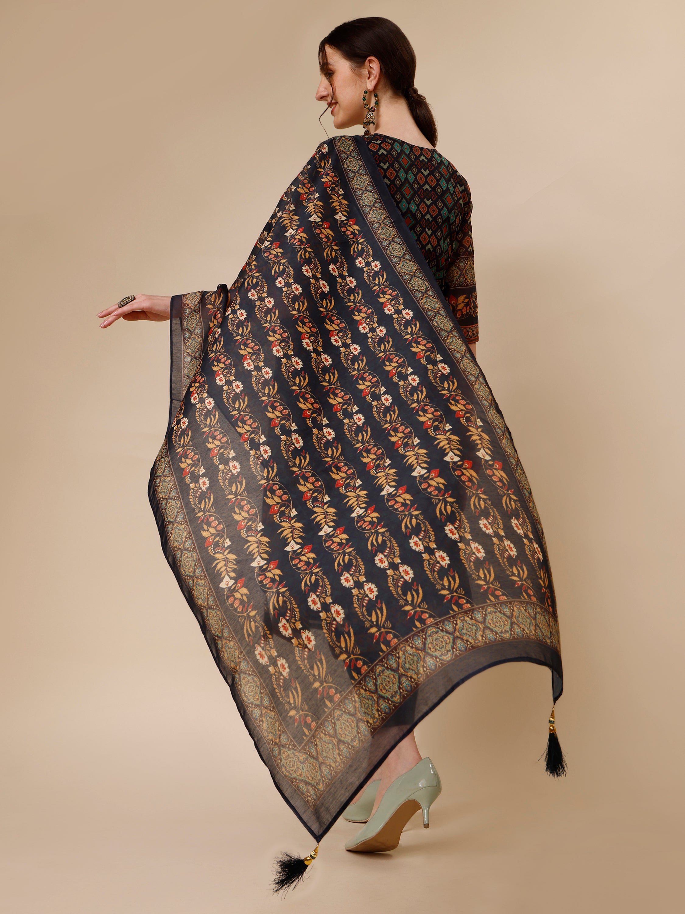 Ethnic Motif Printed Kurta with Pant & Printed Dupatta