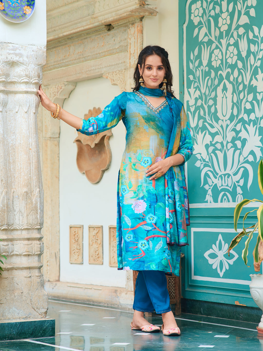 Hand Embroidered & Digital printed Muslin kurta with pant &  Printed Dupatta