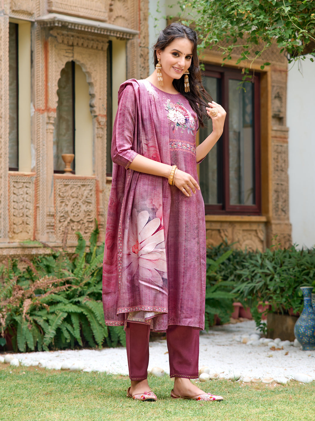 Hand Embroidered & Digital printed Muslin kurta with pant &  Printed Dupatta