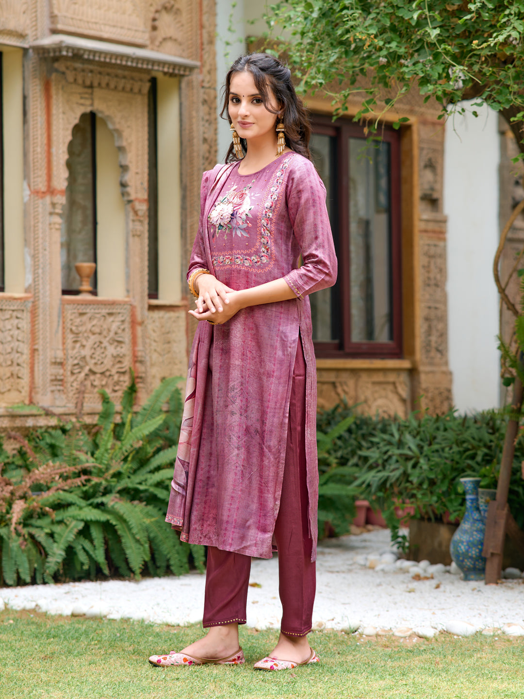 Hand Embroidered & Digital printed Muslin kurta with pant &  Printed Dupatta