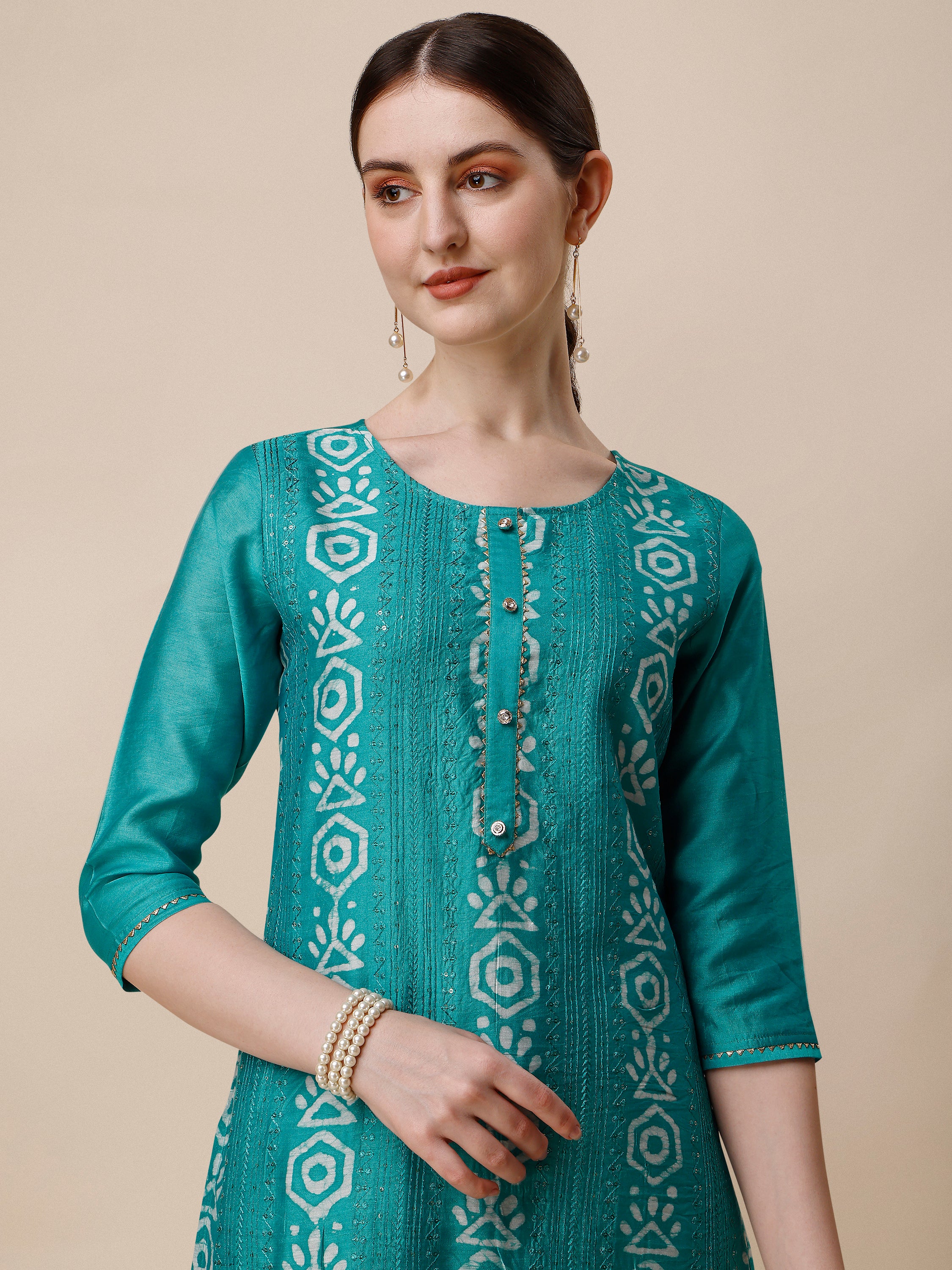 Embroidered Kurta With Pant and Dupatta Set