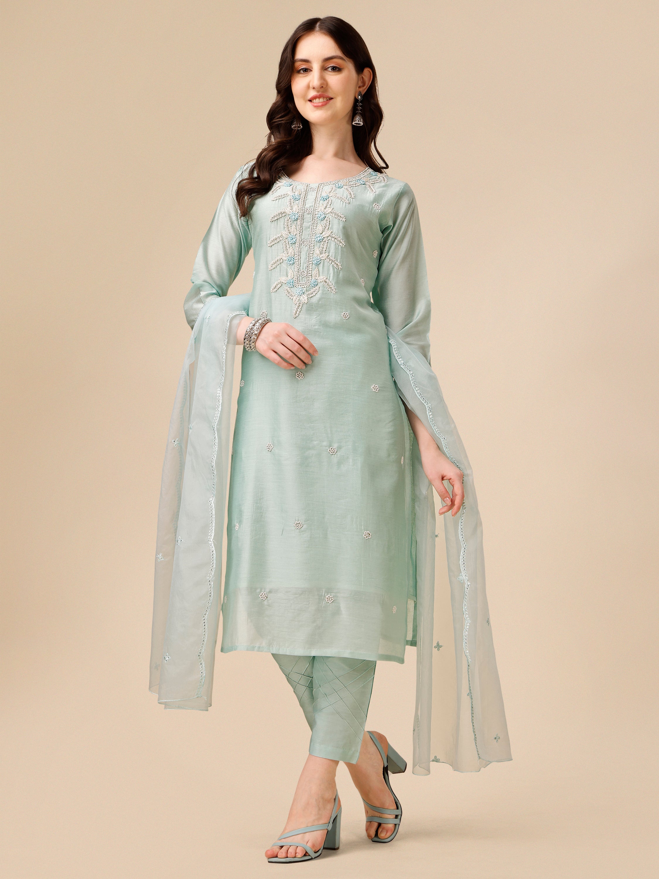 Hand embroidered Kurta with Pant and Organza Dupatta Set