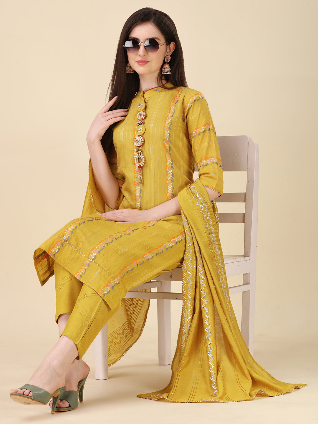 Embellished Buttoned kurta With Pant And Dupatta set