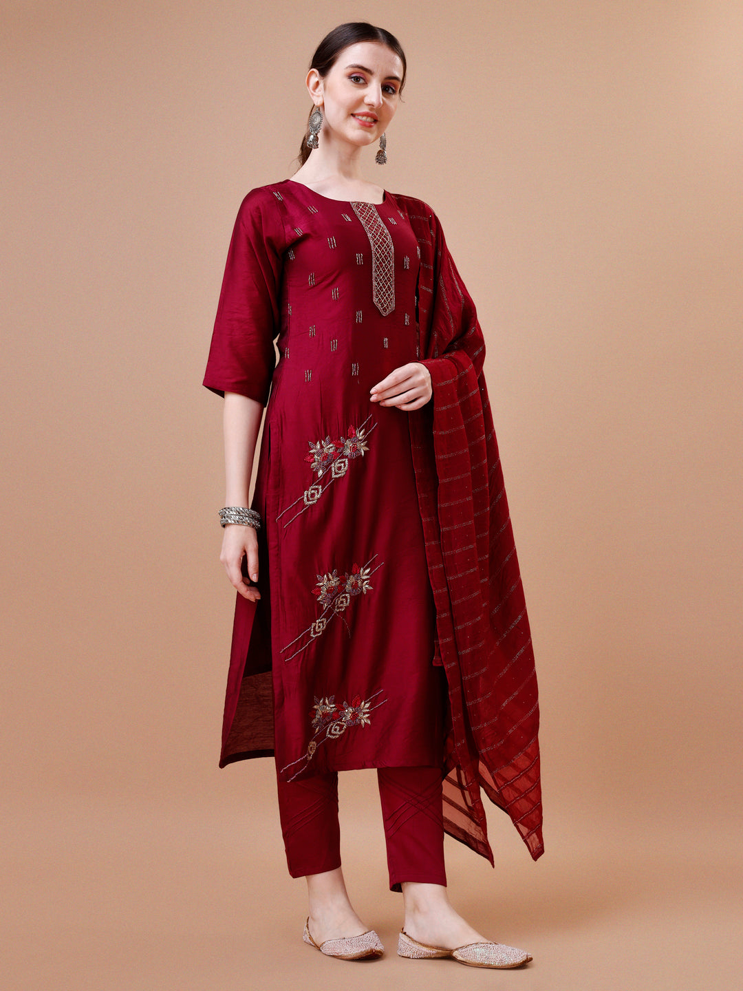 Placement Hand Embroidered Kurta with pant & Dupatta set