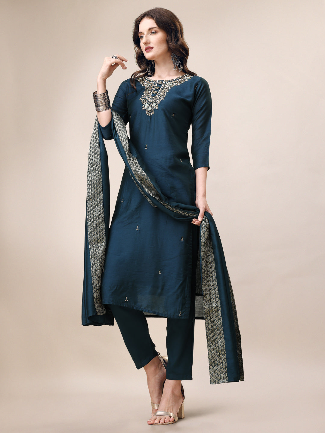 Hand Embroidered Button Embellished Kurta with pant and sequined dupatta