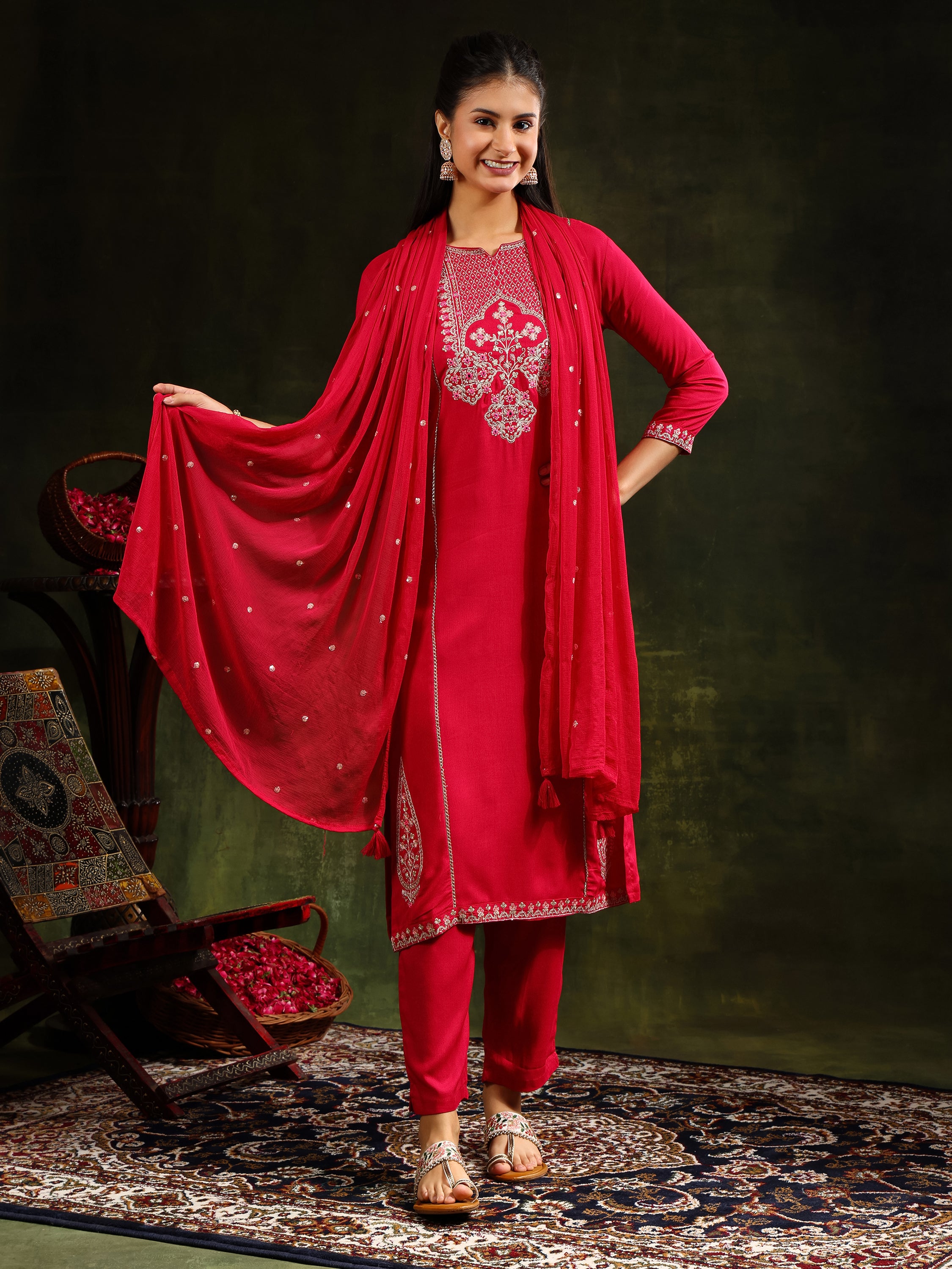 Mirror Embroidered Kurta with pant & Sequined Embroidered Dupatta