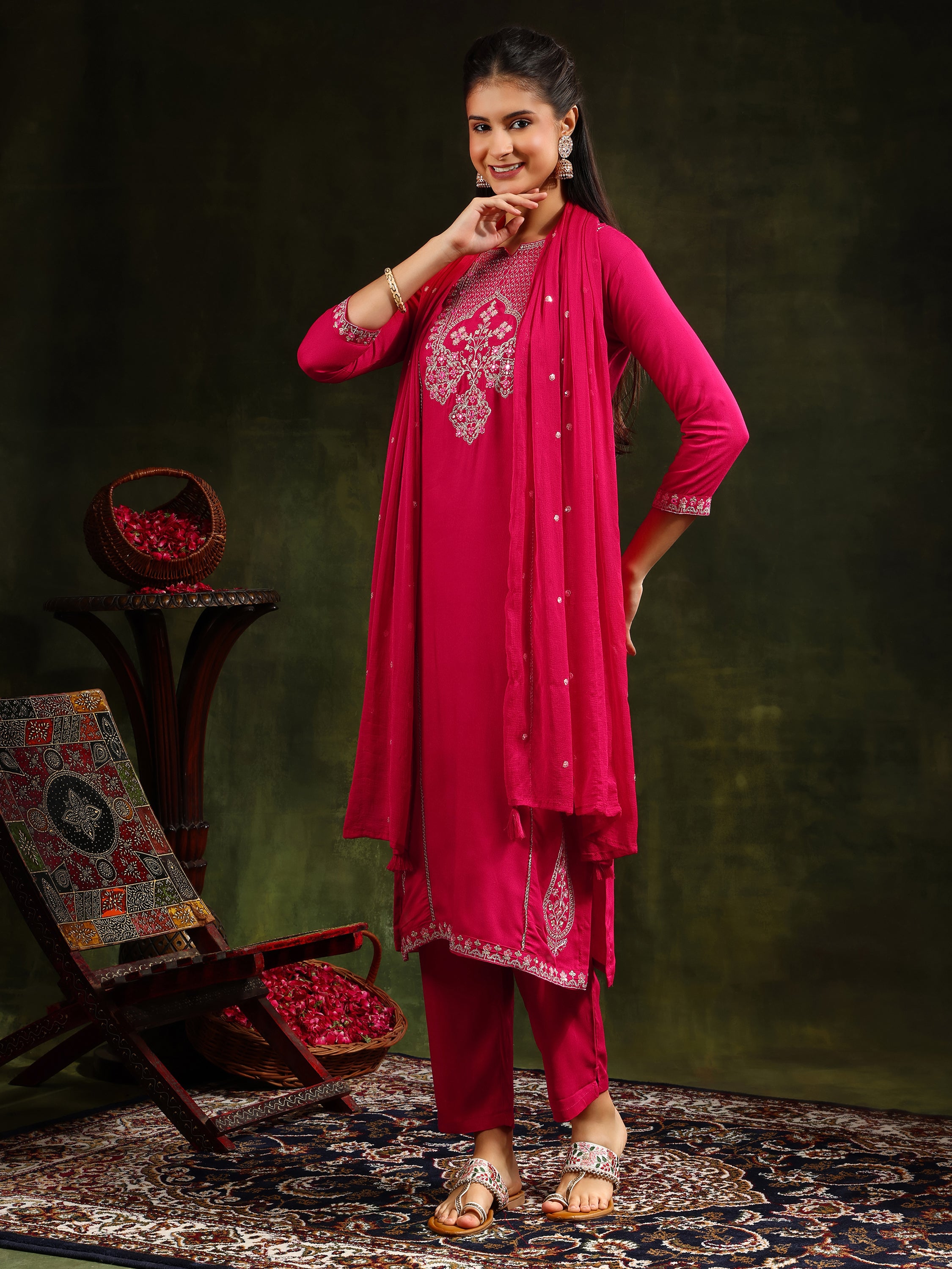 Mirror Embroidered Kurta with pant & Sequined Embroidered Dupatta