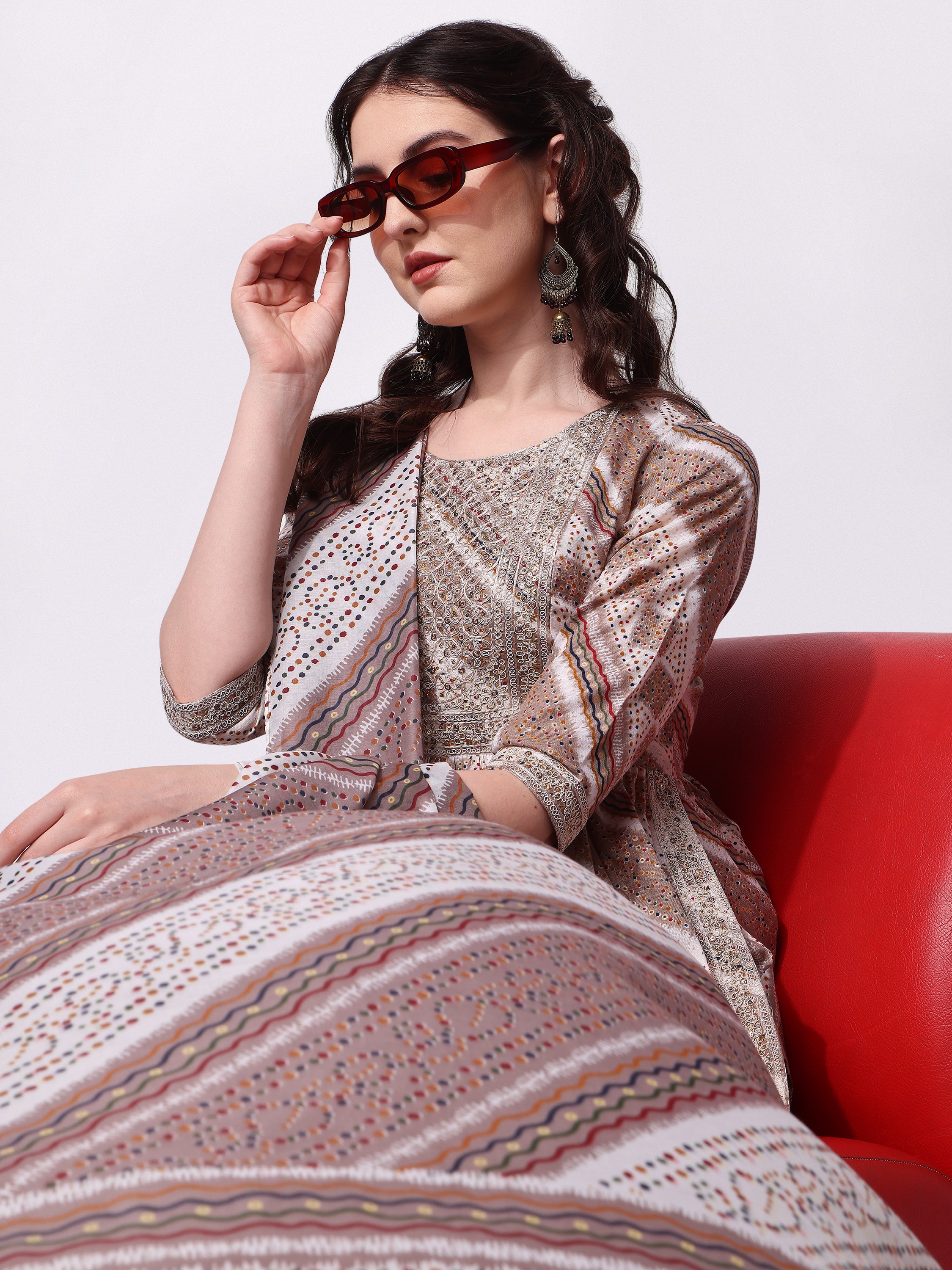 Nayra Cut Embroidered Kurta with Pant and Dupatta Set