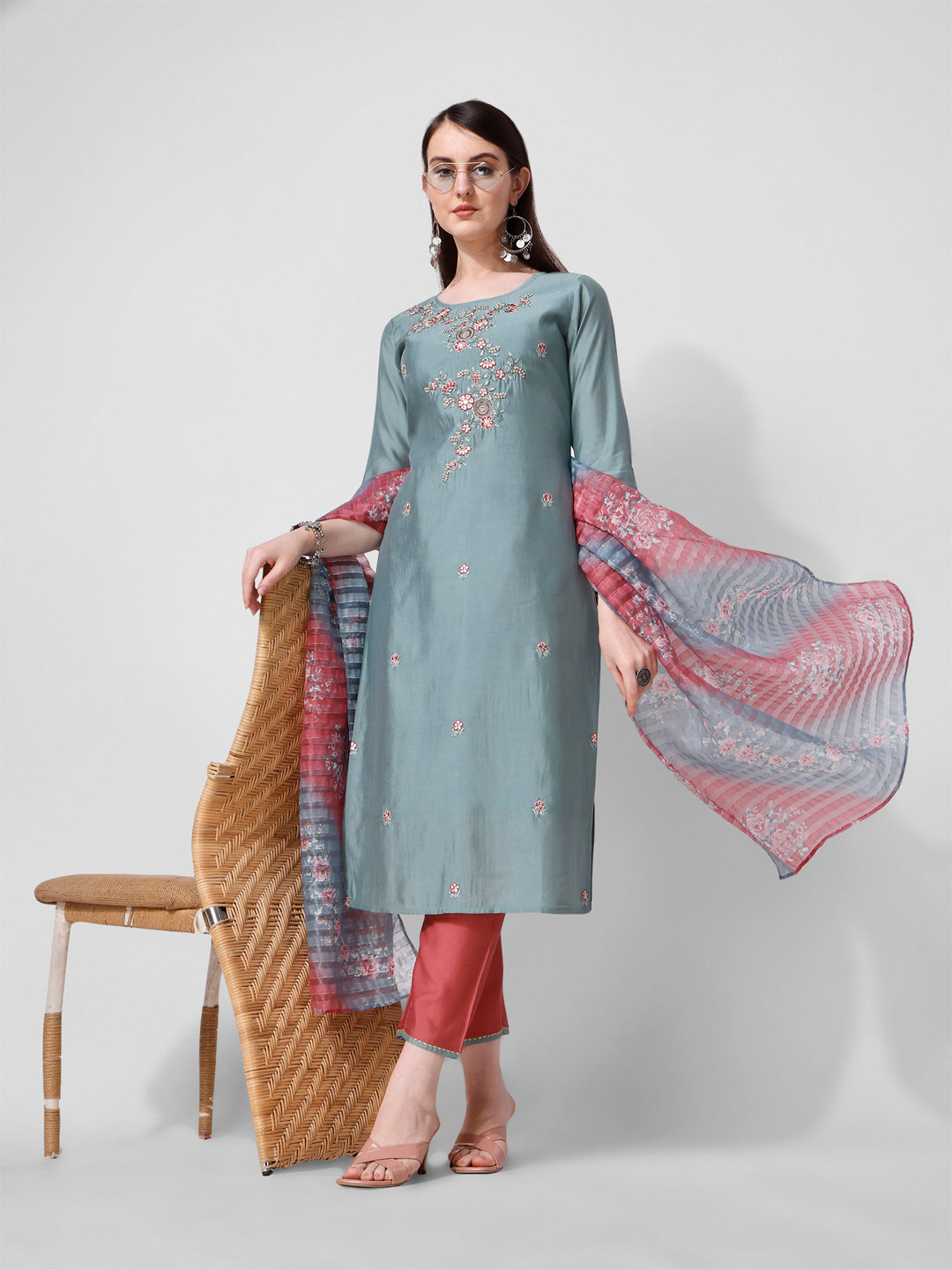 Blue Embroidered kurta pant & Printed dupatta set