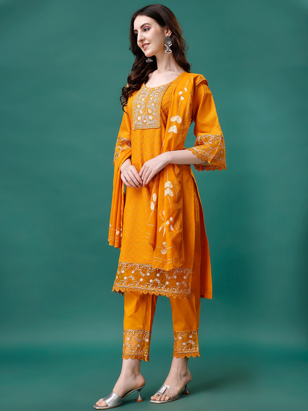 Embroidered Kurta with pant & Embroidered Printed Dupatta