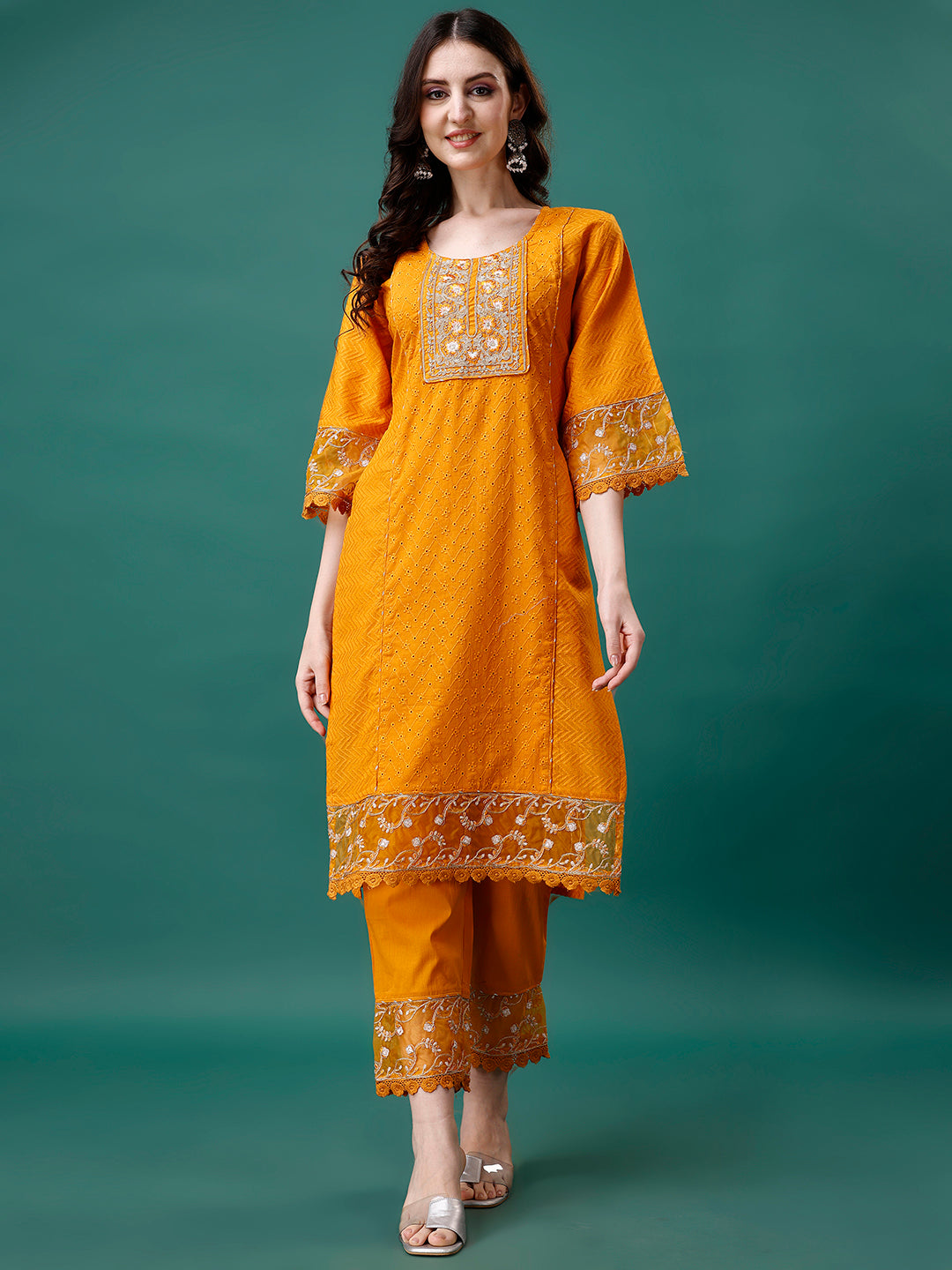 Embroidered Kurta with pant & Embroidered Printed Dupatta