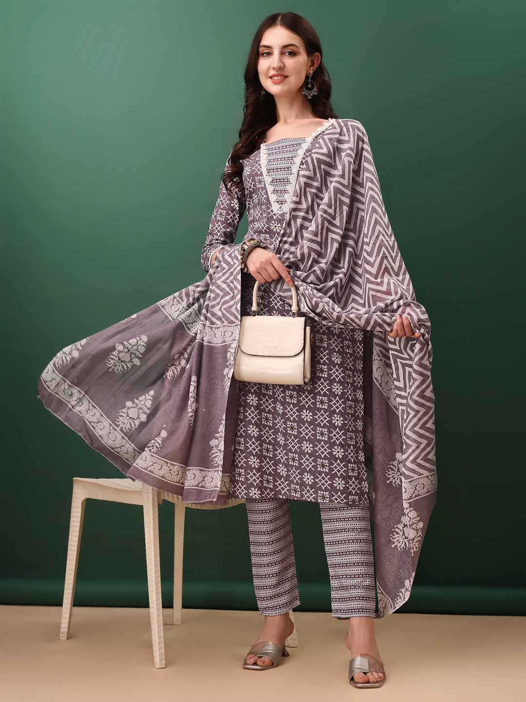 Ethnic Motifs Printed Kurta with Lace Detailing and pant & Dupatta