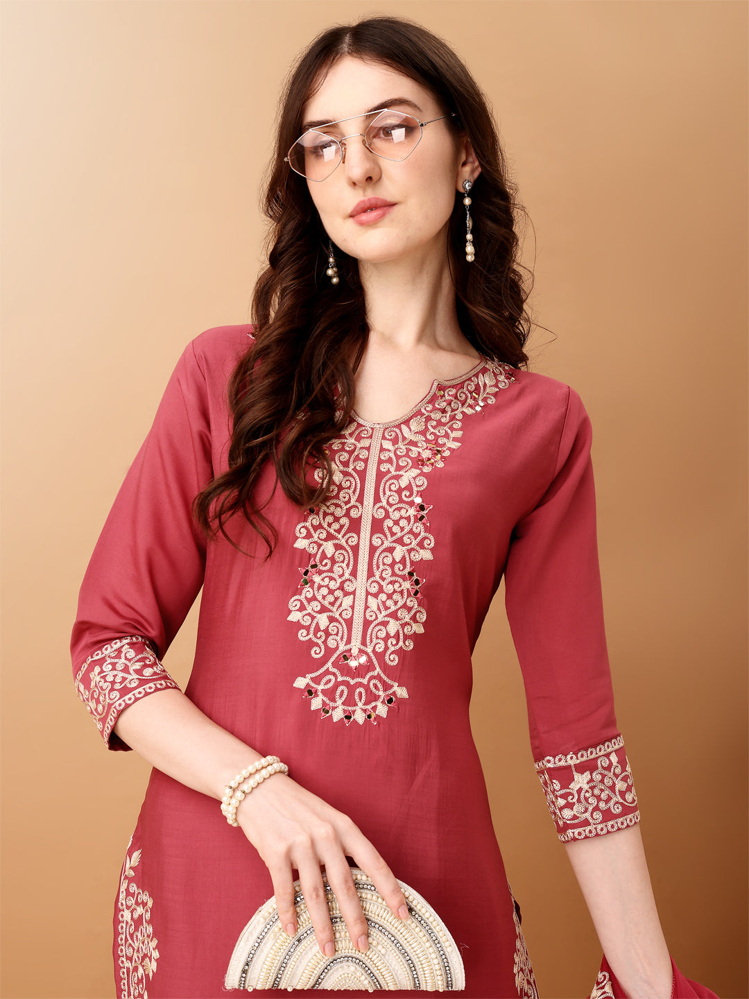 Embroidered kurta with pant & Embroidered Dupatta