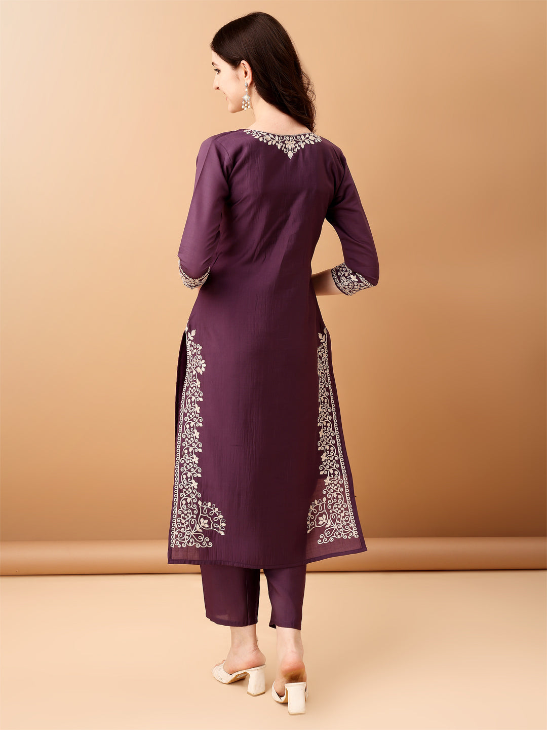 Embroidered kurta with pant & Embroidered Dupatta