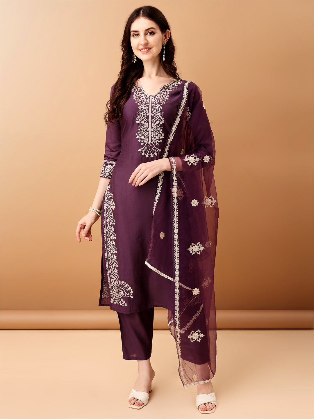 Embroidered kurta with pant & Embroidered Dupatta