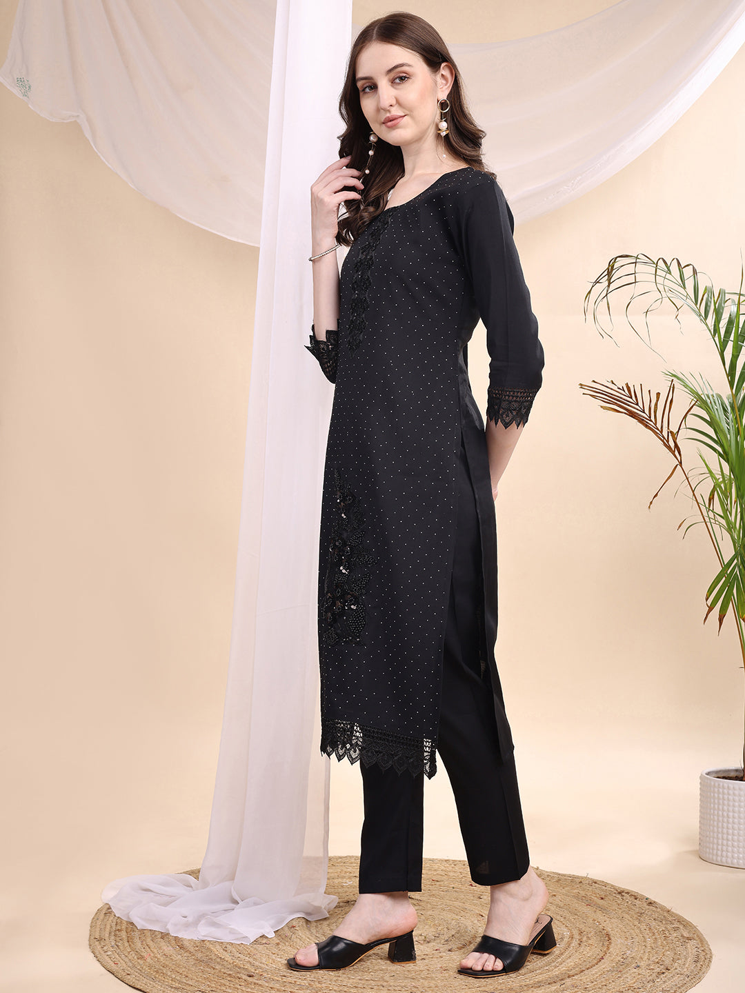 Beads & Swarovski Embroidered Kurta with Pant & Dupatta