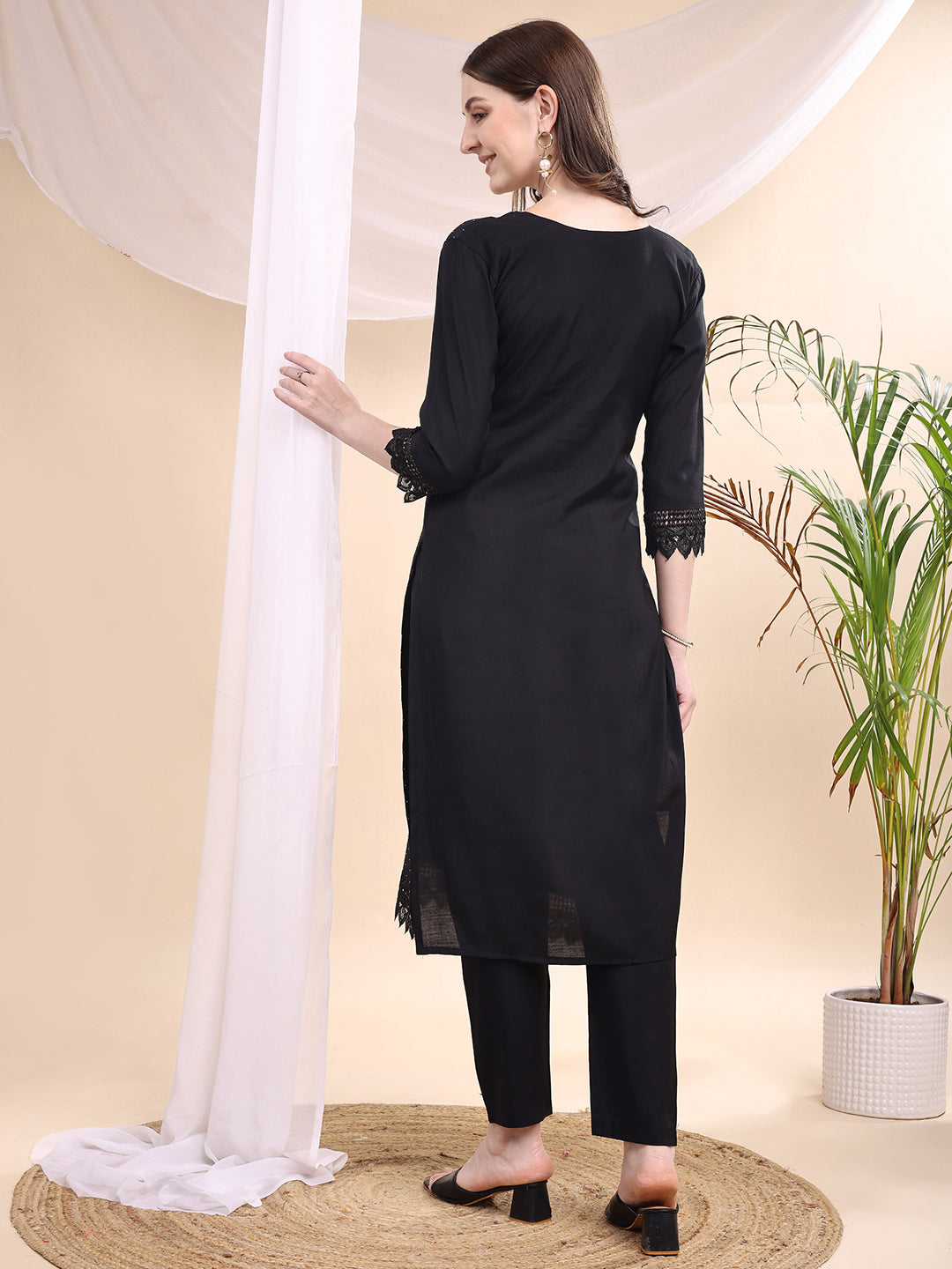 Beads & Swarovski Embroidered Kurta with Pant & Dupatta