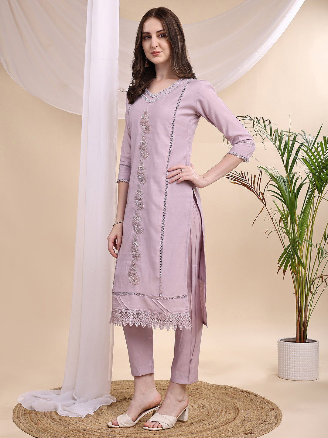 Applique Beads & Lace Embroidered Kurta with pant & Dupatta