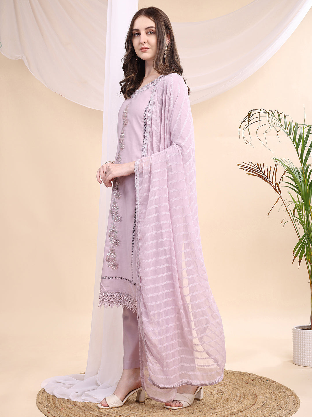 Applique Beads & Lace Embroidered Kurta with pant & Dupatta