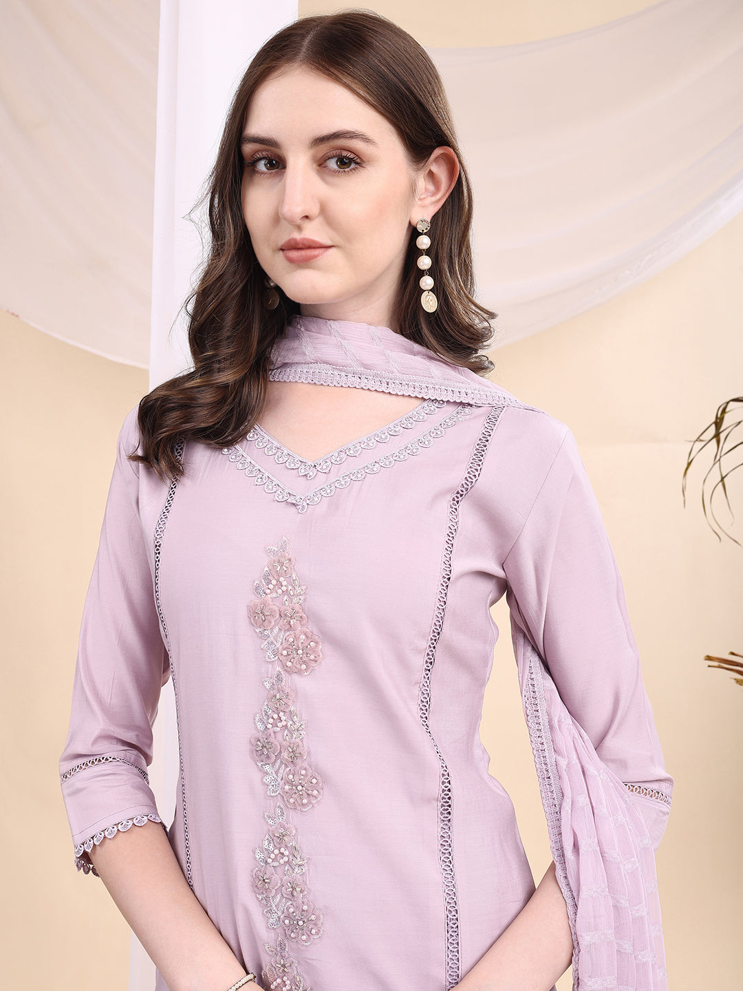 Applique Beads & Lace Embroidered Kurta with pant & Dupatta