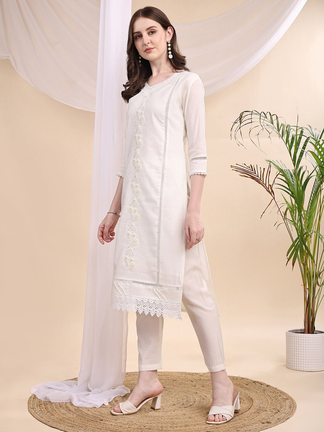 Applique Beads & Lace Embroidered Kurta with pant & Dupatta