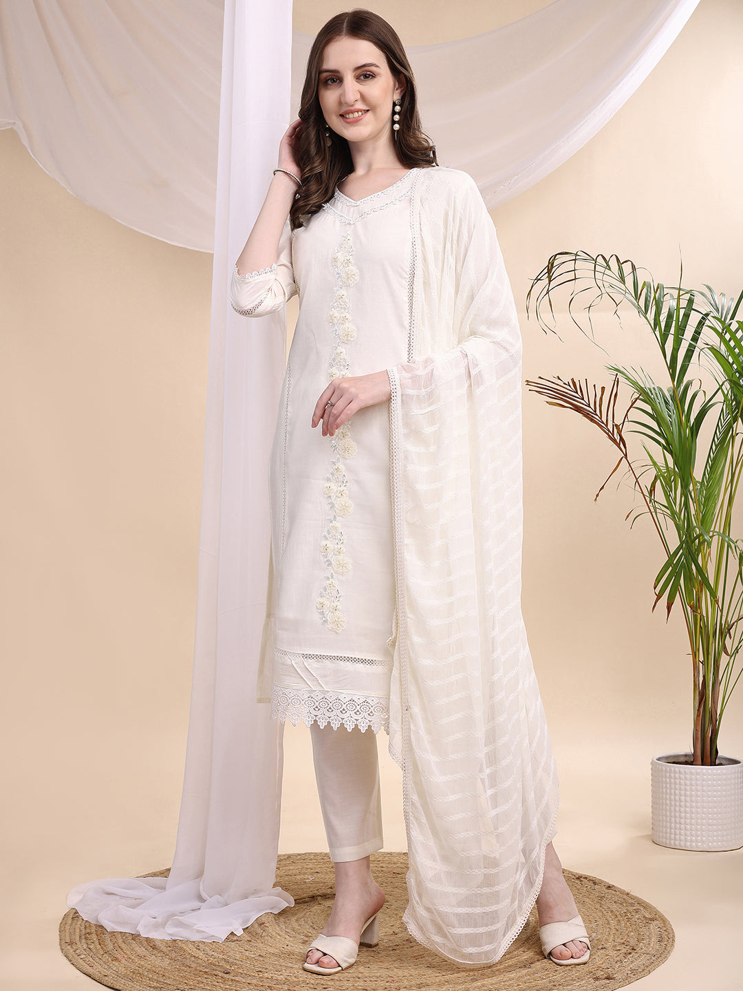 Applique Beads & Lace Embroidered Kurta with pant & Dupatta