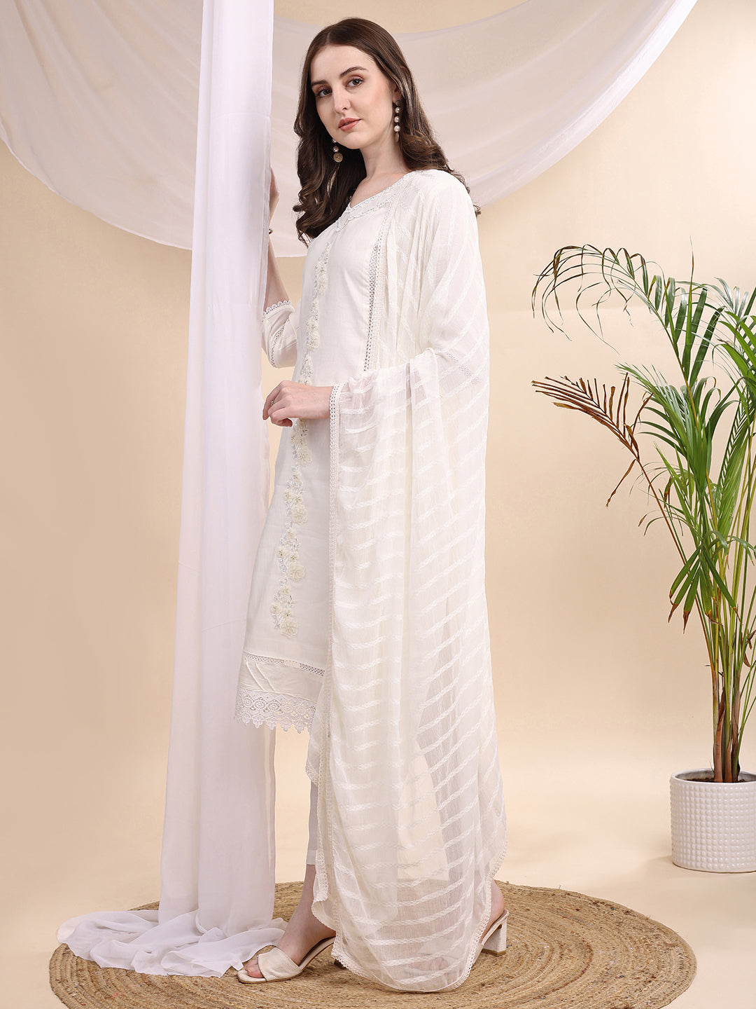Applique Beads & Lace Embroidered Kurta with pant & Dupatta