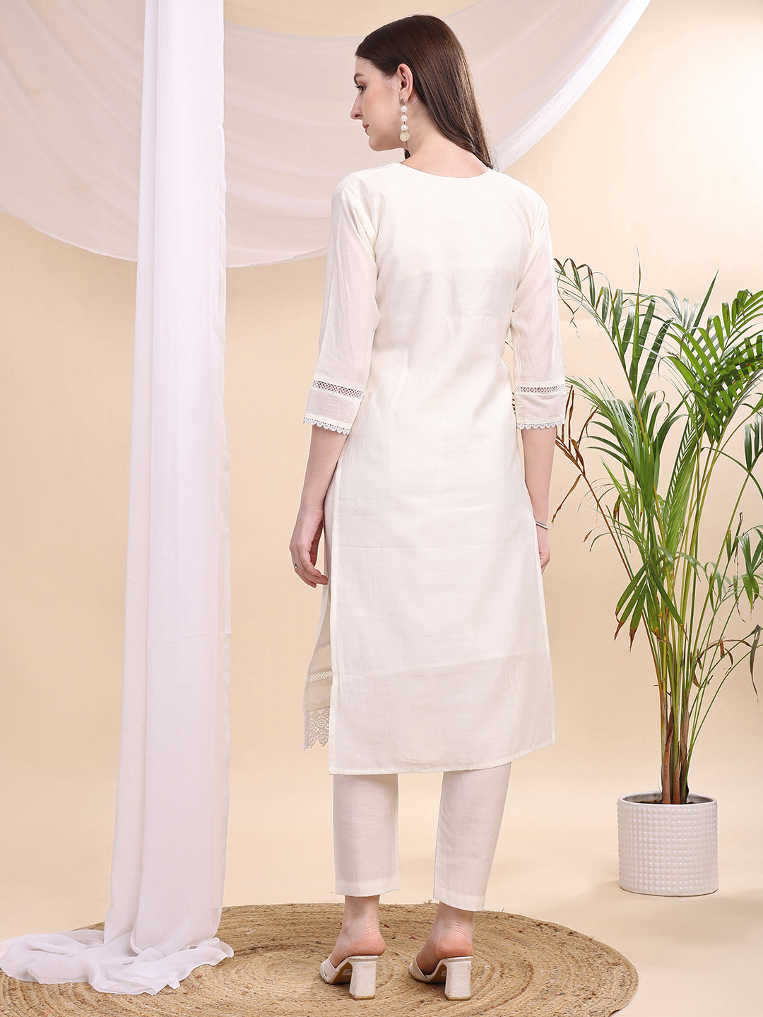 Applique Beads & Lace Embroidered Kurta with pant & Dupatta