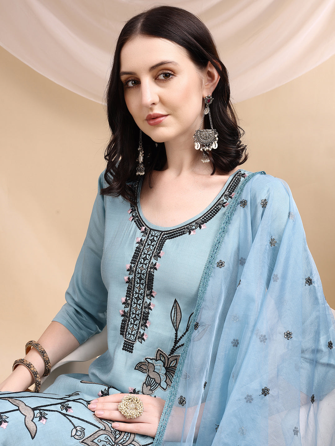 Embroidered Kurta with Pant & Embroidered Dupatta