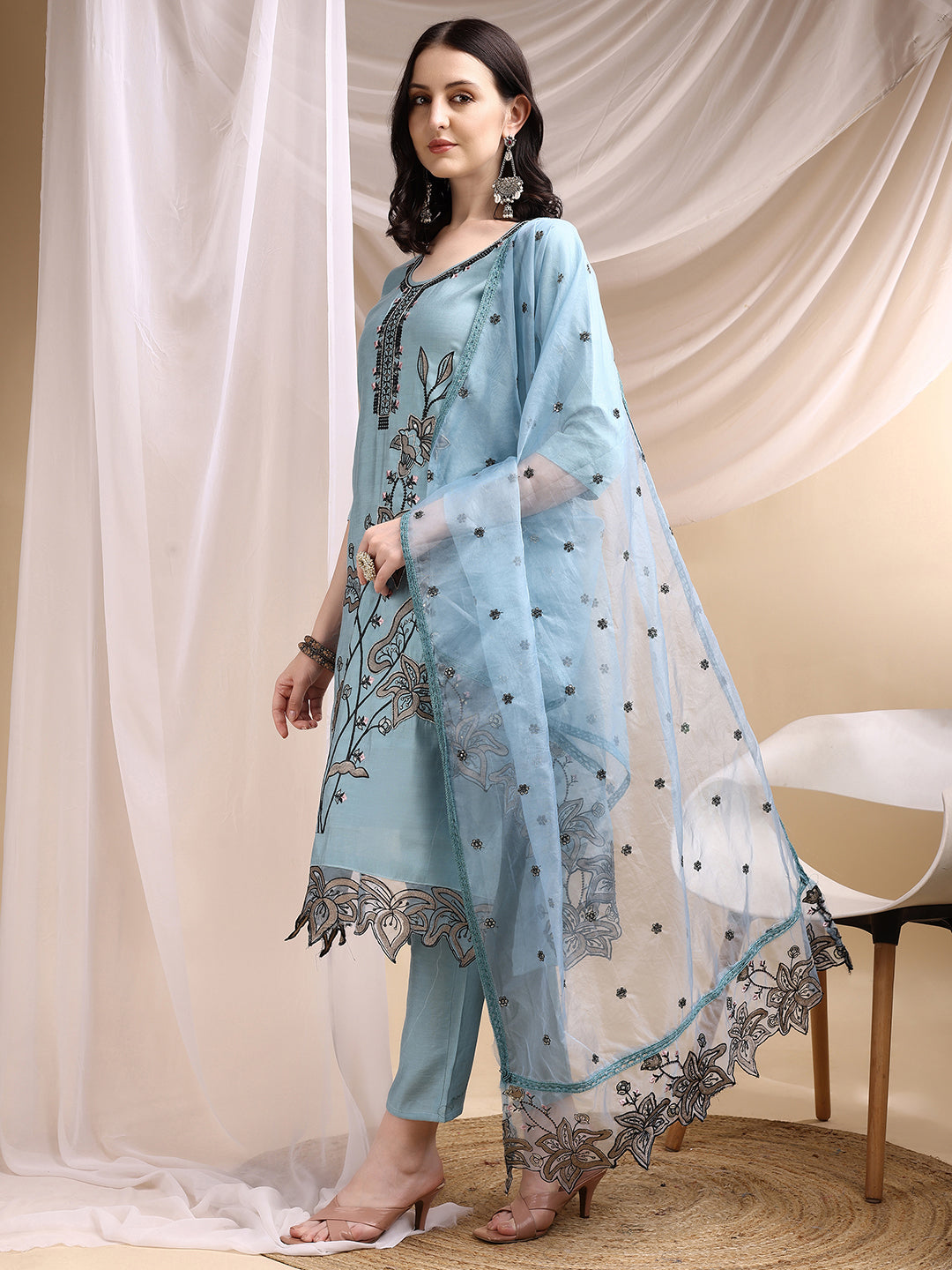 Embroidered Kurta with Pant & Embroidered Dupatta
