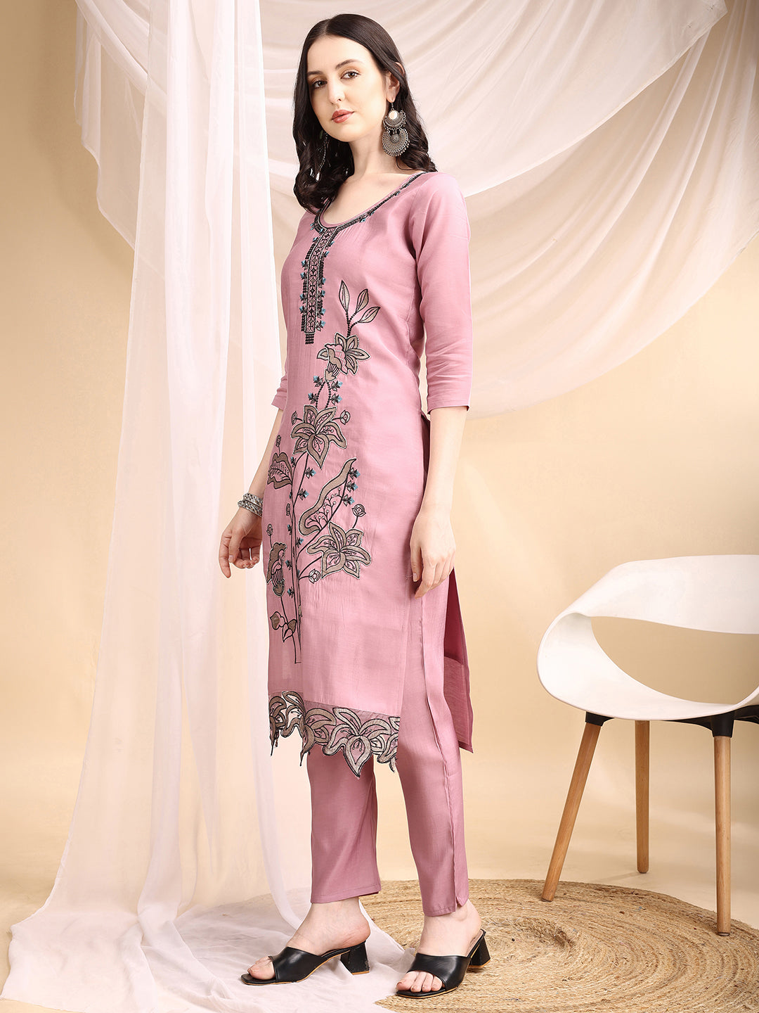 Embroidered Kurta with Pant & Embroidered Dupatta