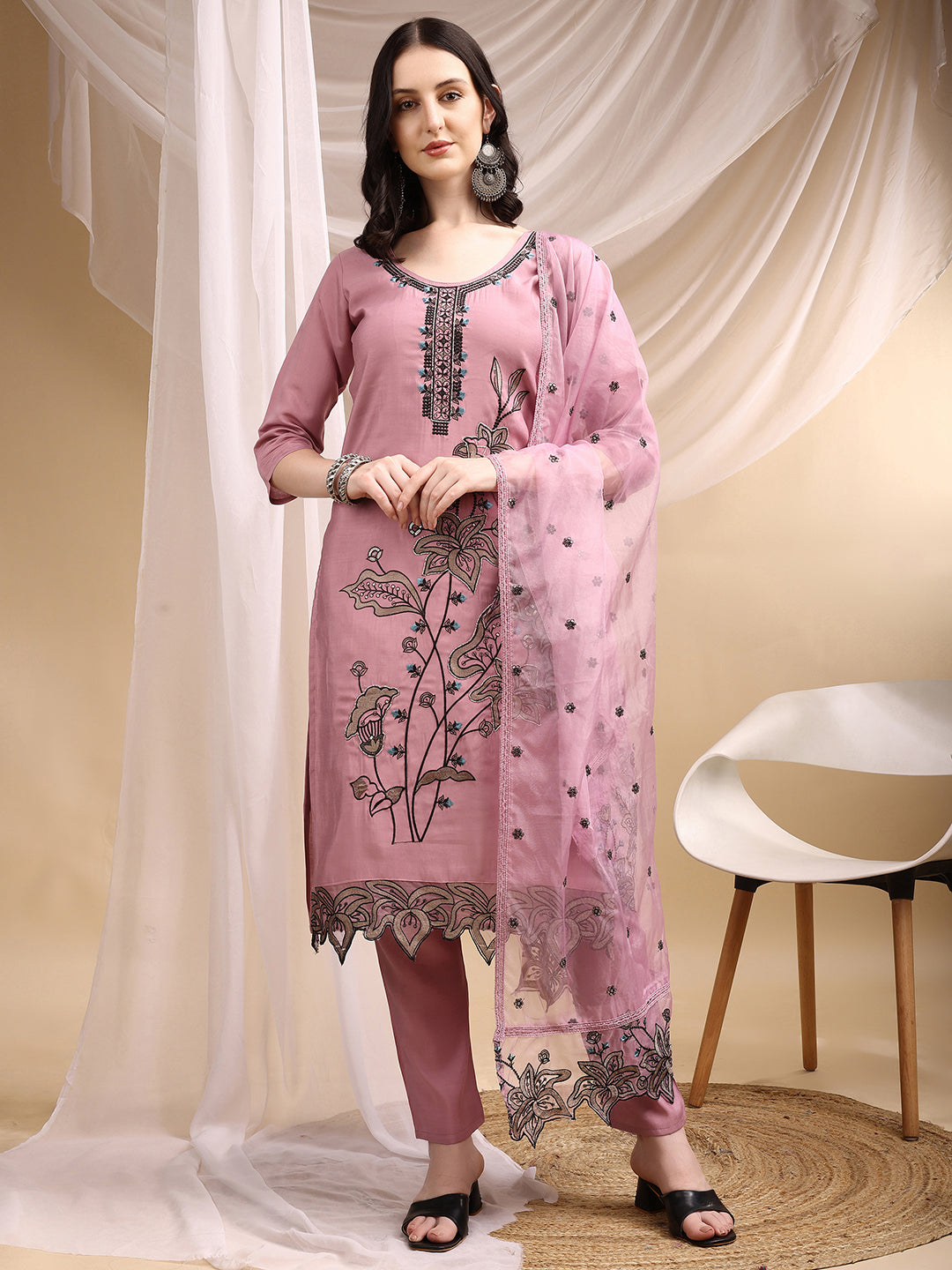 Embroidered Kurta with Pant & Embroidered Dupatta