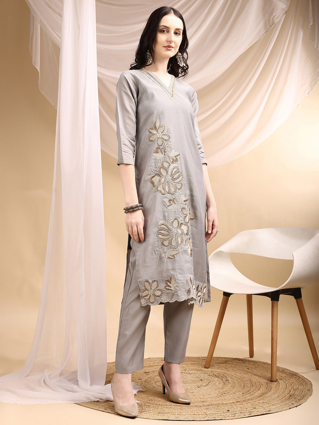 Hand & Thread Placement Embroidered Kurta with Pant & Embroidered Dupatta