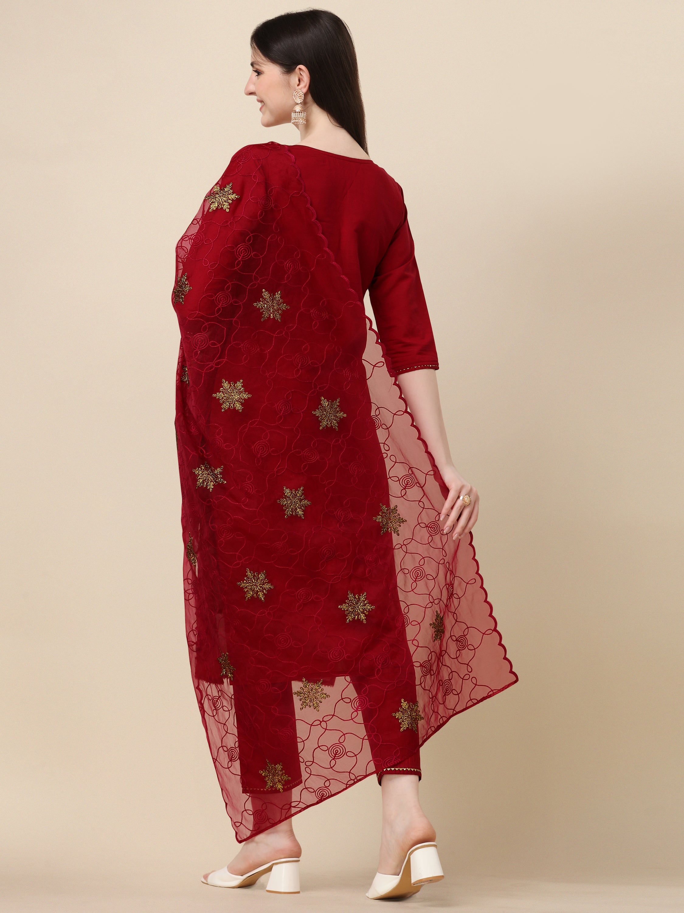 Embroidered Kurta With Pant And Organza Dupatta Set