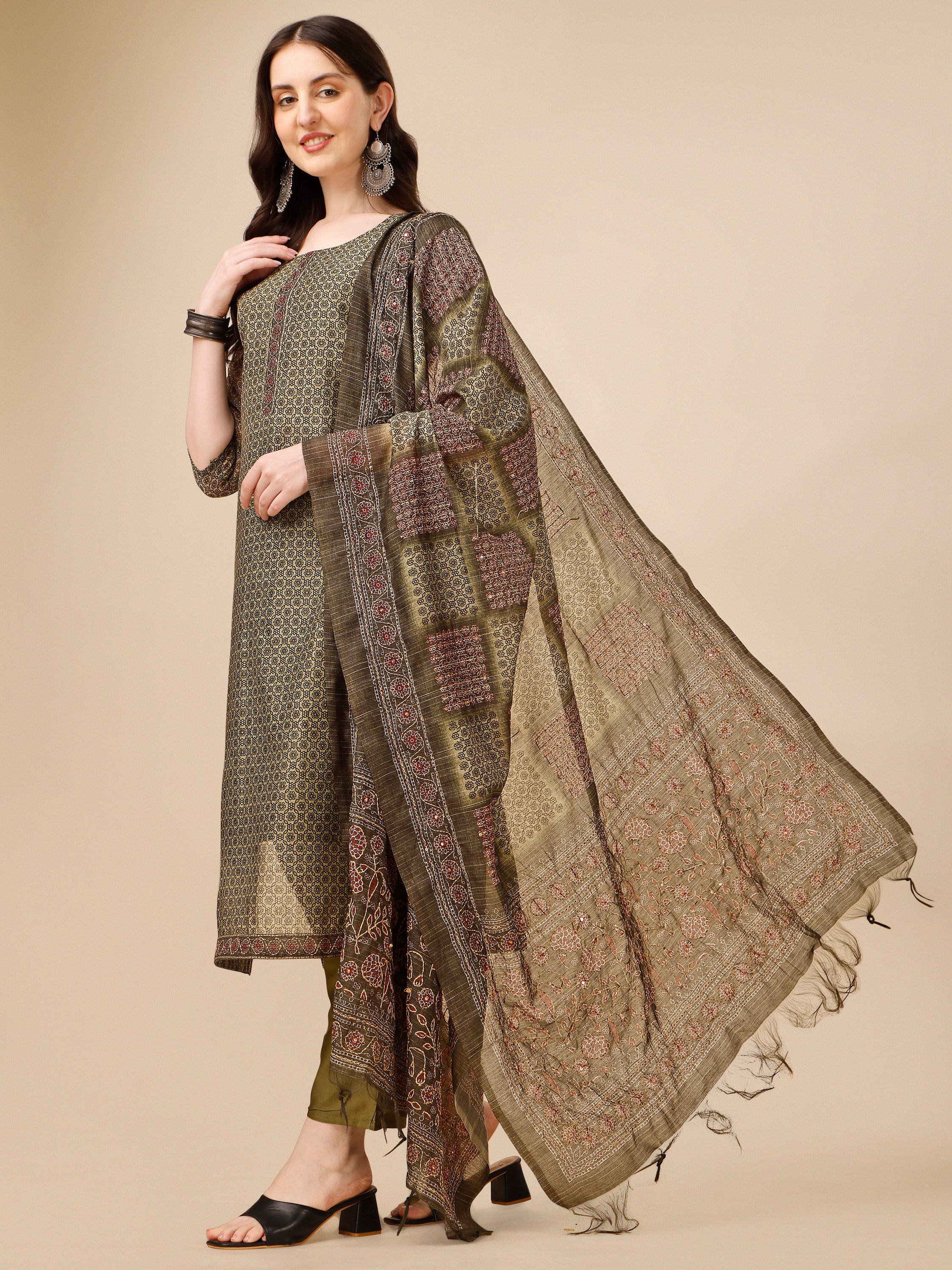 Printed Kurta With Pant And Dupatta Set