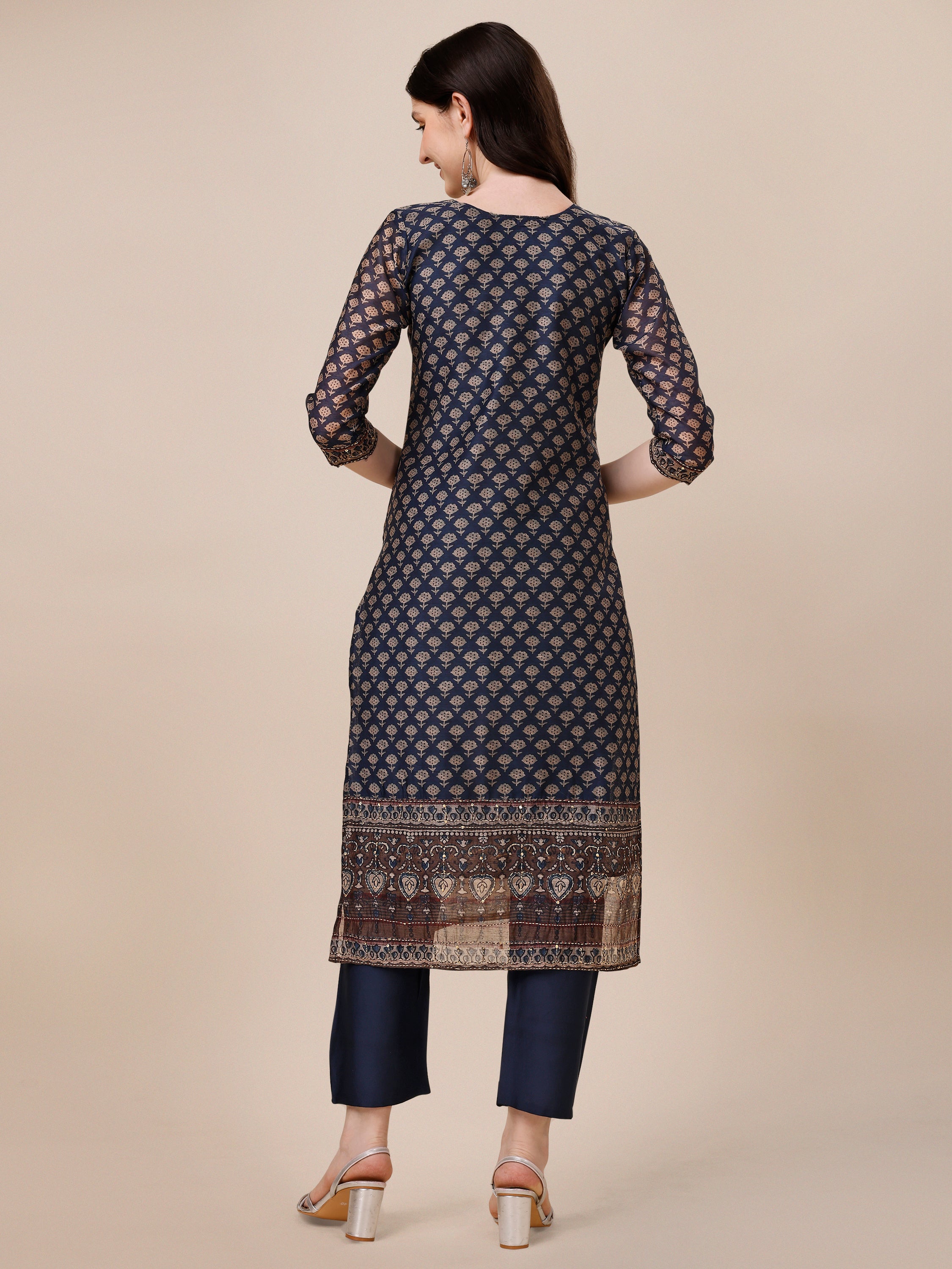 Printed Kurta With Pant And Dupatta Set